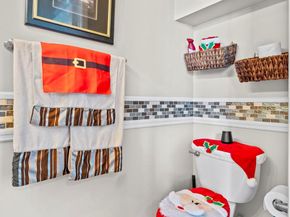 195 SW 7th St, Pompano Beach FL 33060