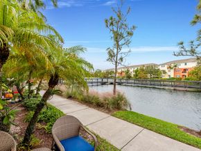 195 SW 7th St, Pompano Beach FL 33060