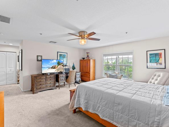 195 SW 7th St, Pompano Beach FL 33060