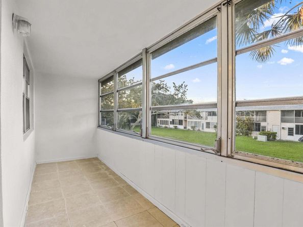 63 Hastings D, West Palm Beach FL 33417