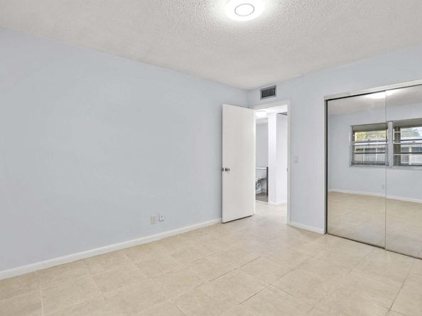 63 Hastings D, West Palm Beach FL 33417