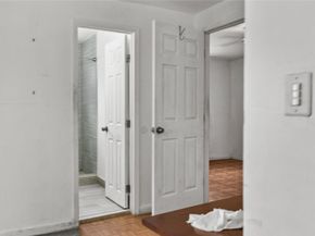 3446 NW 17 St, Miami FL 33125