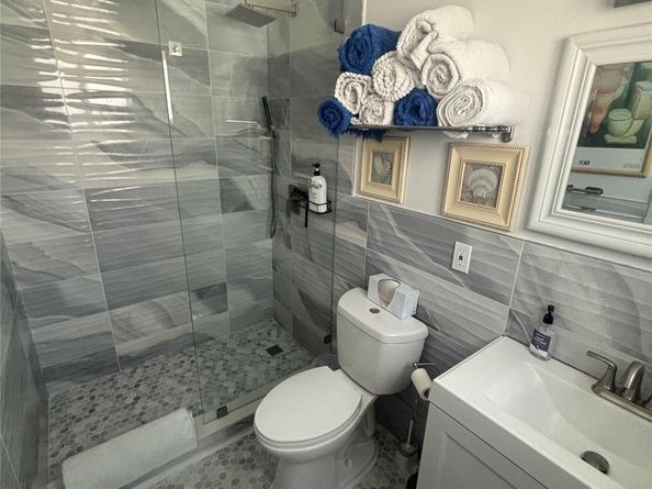 2820 NE 49th St, Fort Lauderdale FL 33308