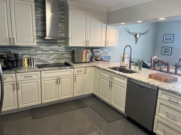 2820 NE 49th St, Fort Lauderdale FL 33308