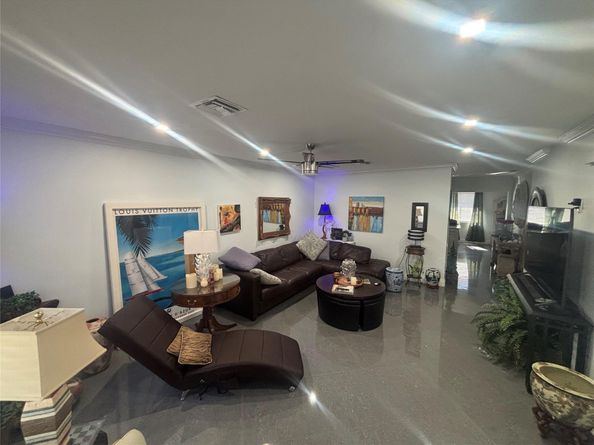 2820 NE 49th St, Fort Lauderdale FL 33308