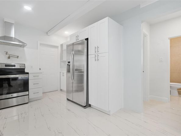 409 N 61st Ter, Hollywood FL 33024