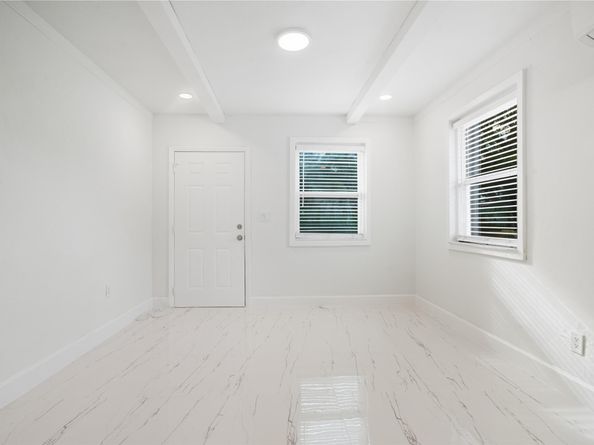 409 N 61st Ter, Hollywood FL 33024