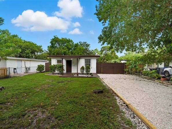 409 N 61st Ter, Hollywood FL 33024