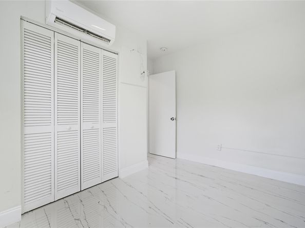 409 N 61st Ter, Hollywood FL 33024