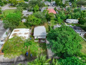 409 N 61st Ter, Hollywood FL 33024