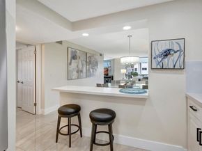 9720 S Hollybrook Lake Dr 204, Pembroke Pines FL 33025