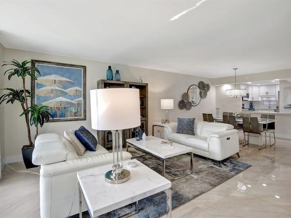 9720 S Hollybrook Lake Dr 204, Pembroke Pines FL 33025