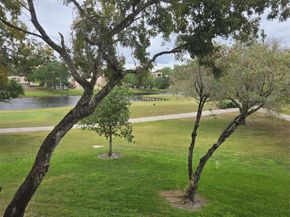 9531 Seagrape Dr 205, Davie FL 33324