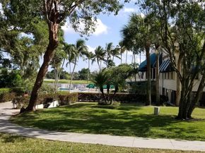 9531 Seagrape Dr 205, Davie FL 33324