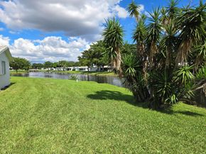 8826 NW 13th St, Plantation FL 33322