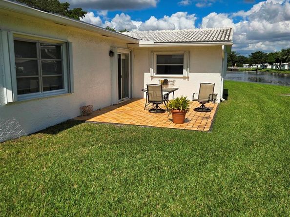 8826 NW 13th St, Plantation FL 33322