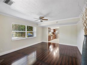 9030 NW 32nd St, Coral Springs FL 33065