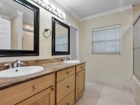 9030 NW 32nd St, Coral Springs FL 33065