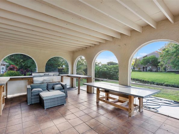 9030 NW 32nd St, Coral Springs FL 33065