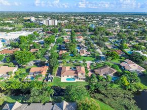 9030 NW 32nd St, Coral Springs FL 33065