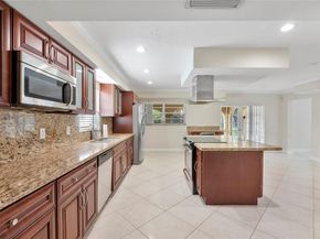 9030 NW 32nd St, Coral Springs FL 33065