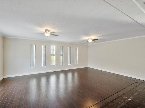 9030 NW 32nd St, Coral Springs FL 33065