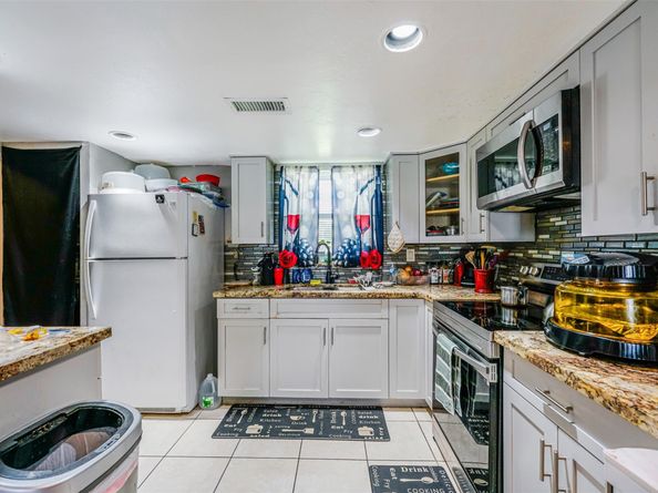 3730 NW 21st St 306, Fort Lauderdale FL 33311