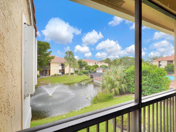 5861 Riverside Dr 206, Pompano Beach FL 33067