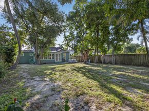 407 S Palmway, Lake Worth Beach FL 33460