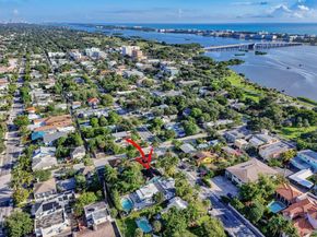 407 S Palmway, Lake Worth Beach FL 33460