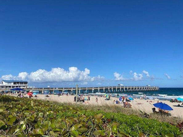 407 S Palmway, Lake Worth Beach FL 33460