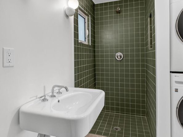 407 S Palmway, Lake Worth Beach FL 33460