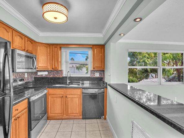 3440 NE 16th Terrace 14, Pompano Beach FL 33064