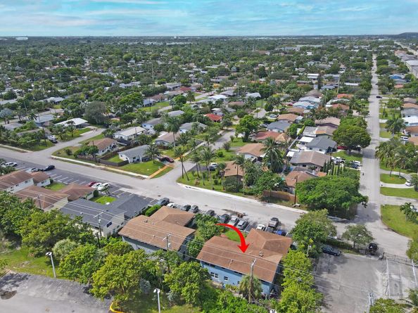 3440 NE 16th Terrace 14, Pompano Beach FL 33064