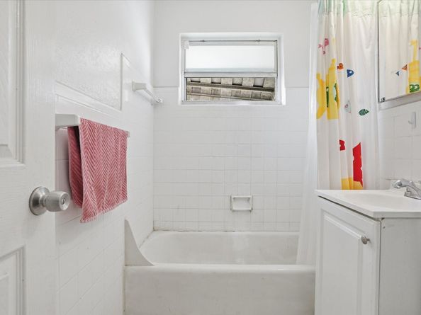 4140 SW 36th St, West Park FL 33023
