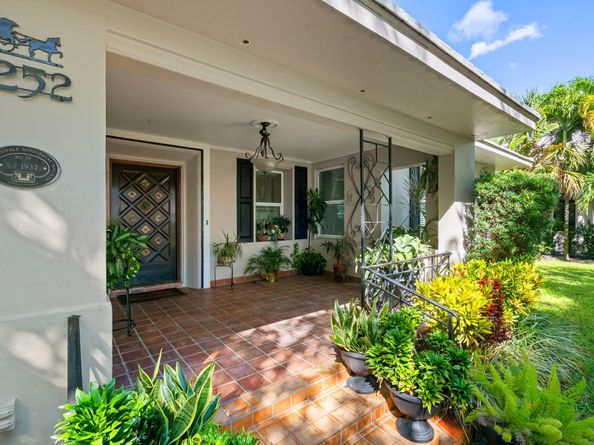 1252 N Rio Vista Blvd, Fort Lauderdale FL 33301