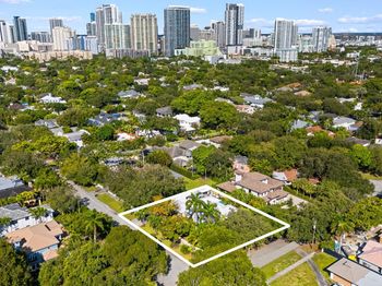 1252 N Rio Vista Blvd