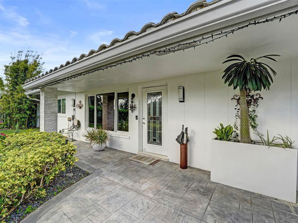 4221 NE 16th Ave, Oakland Park FL 33334