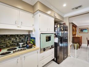 4221 NE 16th Ave, Oakland Park FL 33334