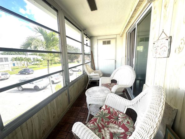 528 Tilford X 528, Deerfield Beach FL 33442