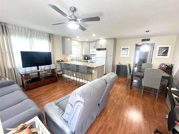 528 Tilford X 528, Deerfield Beach FL 33442