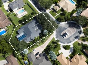 2557 Seminole Circle, West Palm Beach FL 33409