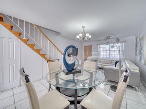 2612 W 54th Pl Unit 204, Hialeah FL 33016