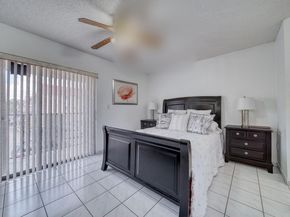 2612 W 54th Pl Unit 204, Hialeah FL 33016