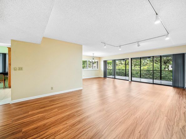 5750 Fairway Park Court 201, Boynton Beach FL 33437