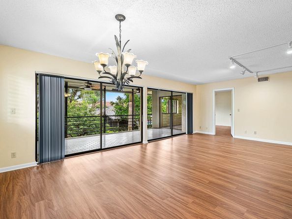 5750 Fairway Park Court 201, Boynton Beach FL 33437