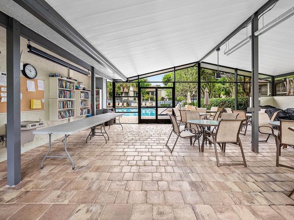 5750 Fairway Park Court 201, Boynton Beach FL 33437