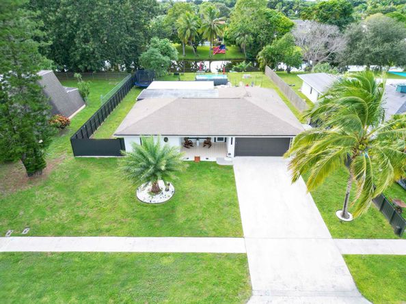 128 Barcelona Drive, Royal Palm Beach FL 33411