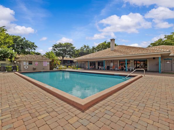 9905 Pineapple Tree Drive 210, Boynton Beach FL 33436