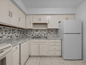 9905 Pineapple Tree Drive 210, Boynton Beach FL 33436